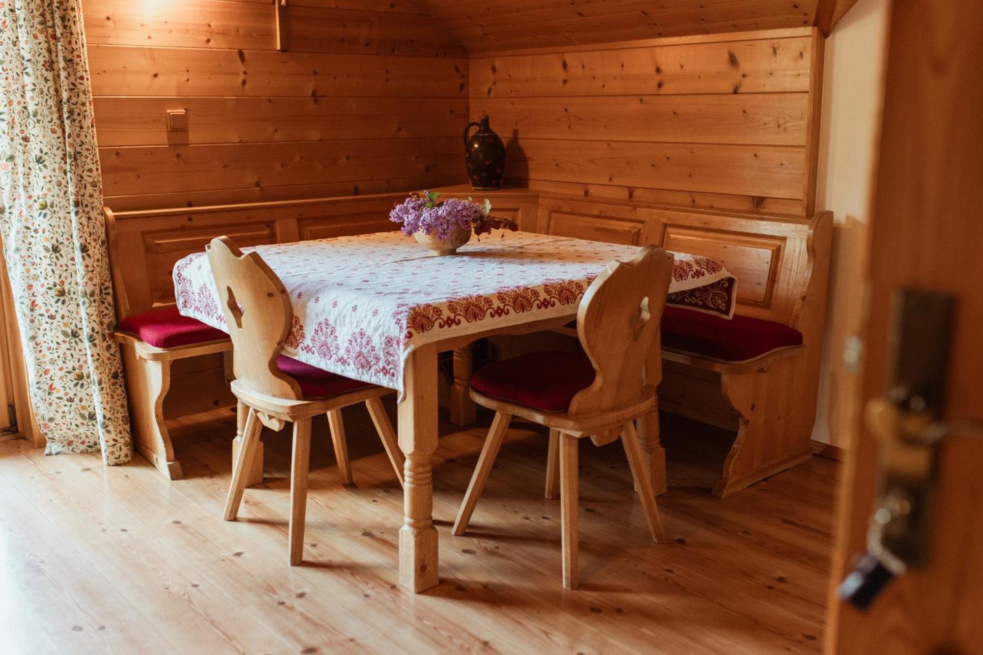 Primushaeusl Gaestehaus ストローブル 部屋 写真